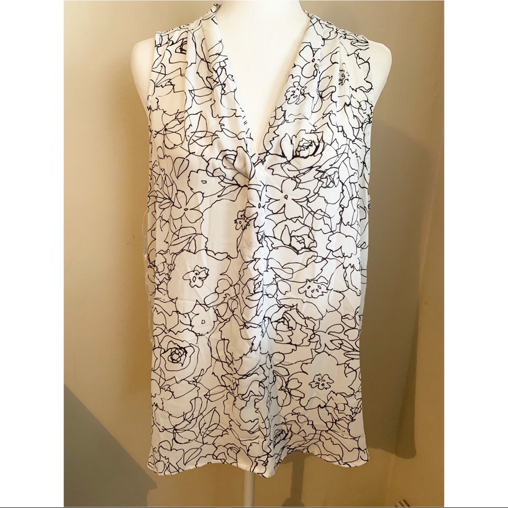 Floral Print Sleeveless Blouse